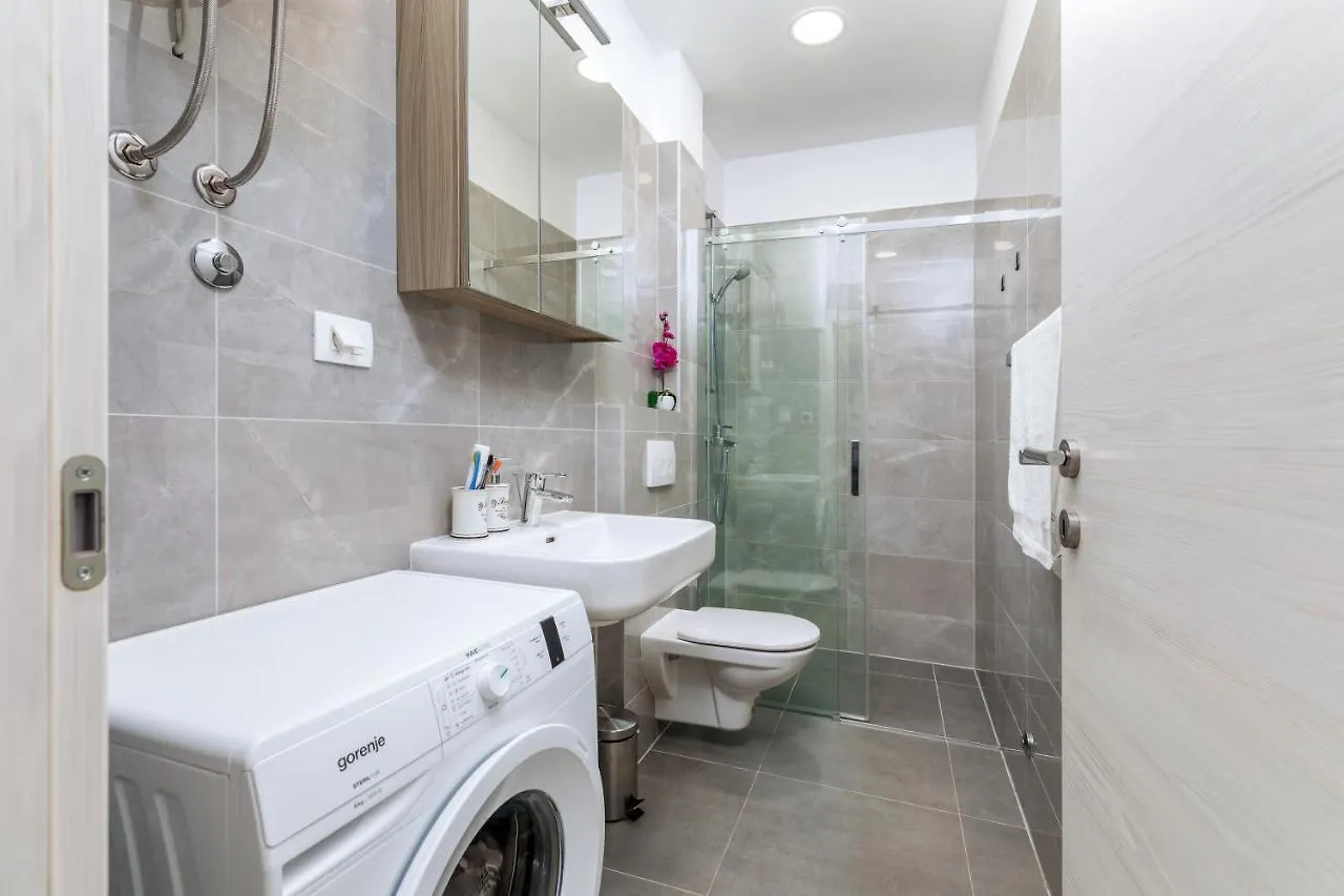 Apartment Lorilu Pula